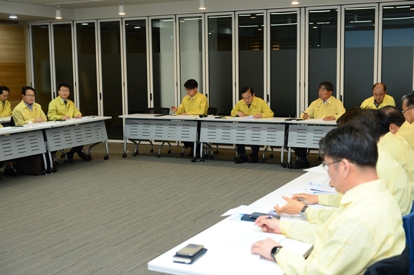 지난 15일 대전시 대덕구 한국수자원공사 본사에서 열린 ‘전사 안전대책회의’ 모습 ⓒ 한국수자원공사