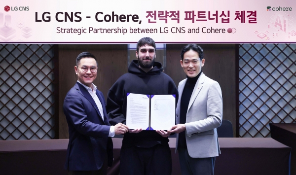 LG CNS는 글로벌 AI 유니콘 기업 코히어(Cohere)와 AX 파트너십을 체결하고 국내 기업 맞춤형 에이전틱 AI 서비스 공동 개발에 착수한다고 10일 밝혔다. ⓒLG CNS