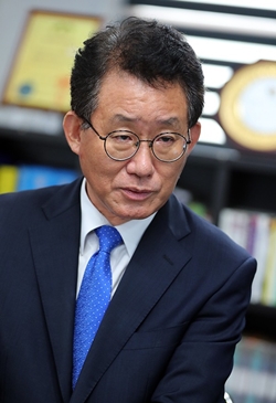 유기홍 전 의원은 김근태 의장 중심으로 활동한 민청련이 6월 항쟁의 거름 역할을 했다고 밝혔다.ⓒ시사오늘